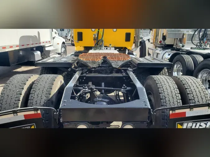 2022 Peterbilt 567f084380cb7ef667521bf8425b3cd1f36