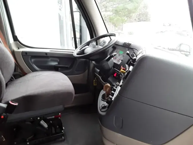 2020 FREIGHTLINER/MERCEDES CASCADIA 125