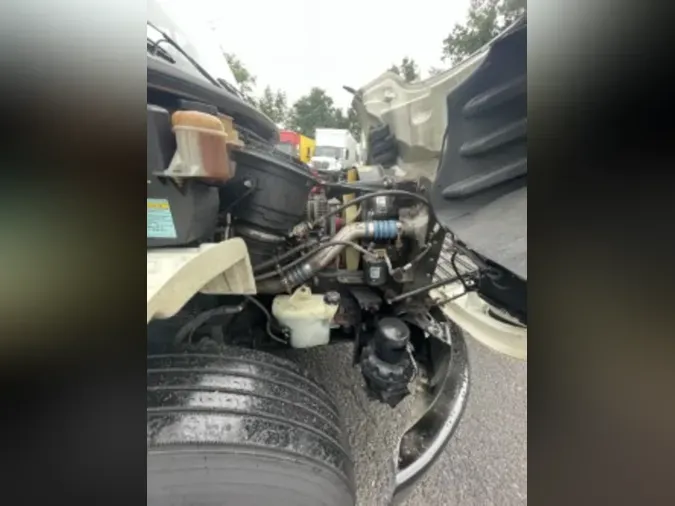 2019 FREIGHTLINER M2 106