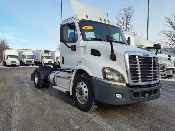 2020 FREIGHTLINER/MERCEDES CASCADIA 113