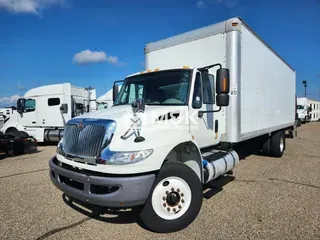 2018 INTERNATIONAL Durastar 4300