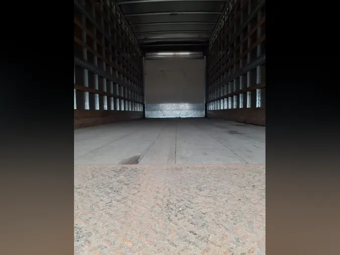 2021 FREIGHTLINER M2 106