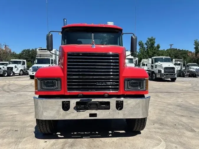 2020 MACK PI64T