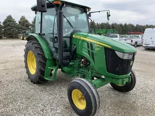 2021 John Deere 5075M