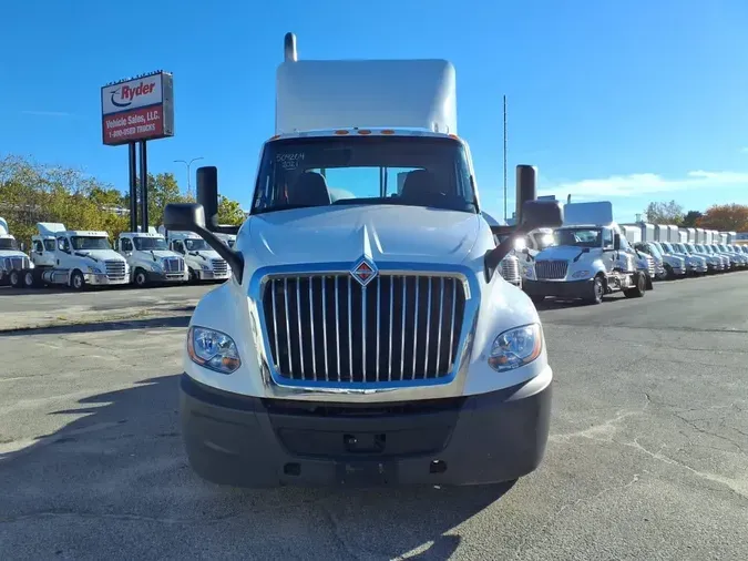 2021 NAVISTAR INTERNATIONAL LT625 DAYCAB S/A