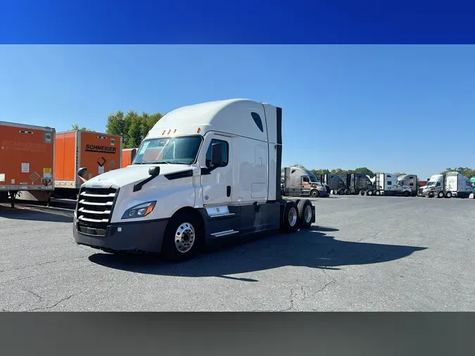 2022 Freightliner Cascadia 126f0a25843fdaf4a7d70539941acf718e0