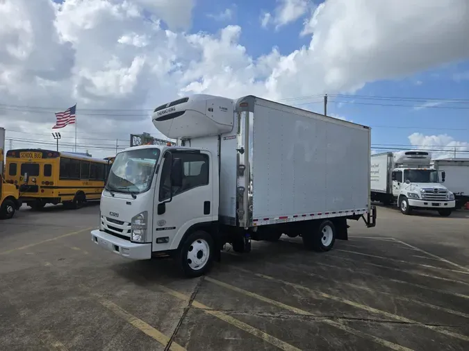 2016 Isuzu NRR