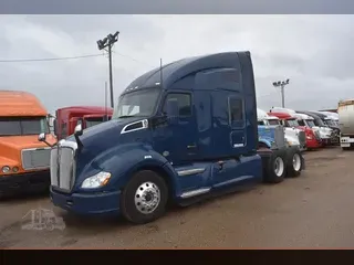 2022 KENWORTH T680