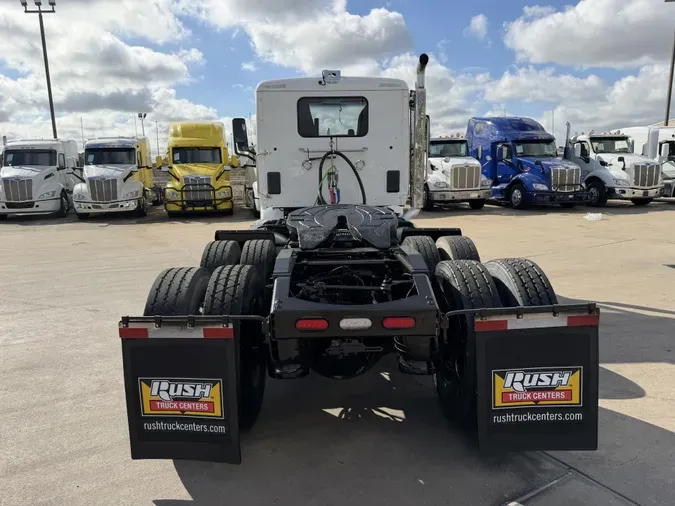 2020 Peterbilt 567