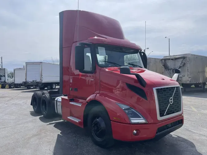 2020 Volvo VNR64T300