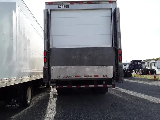 2019 FREIGHTLINER/MERCEDES M2 106