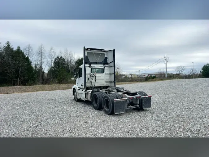 2018 Volvo VNL300