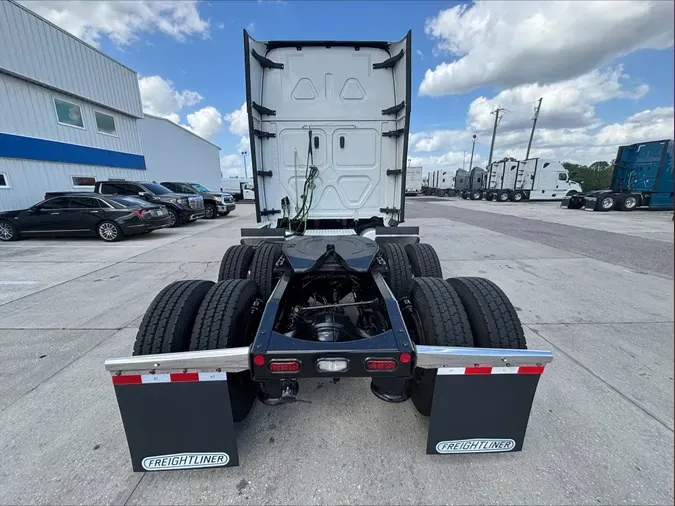 2022 Freightliner CA126SLPf0b51bbed6b14d93dfa6393319e3cbe0