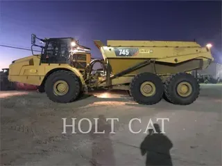 2019 Caterpillar 745