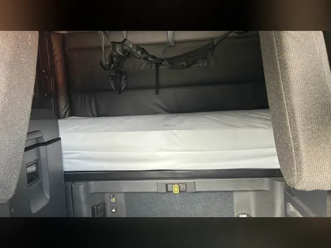 2023 Freightliner Cascadia 126