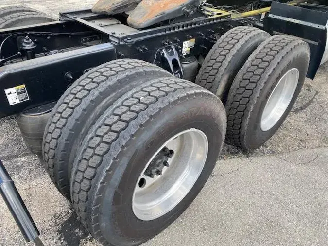 2021 Peterbilt 579f0bb8b37bd912ecde04ec97236f3c597
