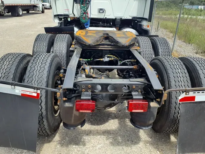 2020 NAVISTAR INTERNATIONAL LT625 SLPR CAB