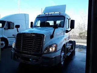 2019 FREIGHTLINER/MERCEDES CASCADIA 125