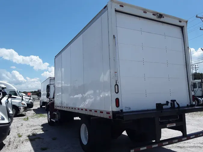 2016 FREIGHTLINER/MERCEDES M2 106