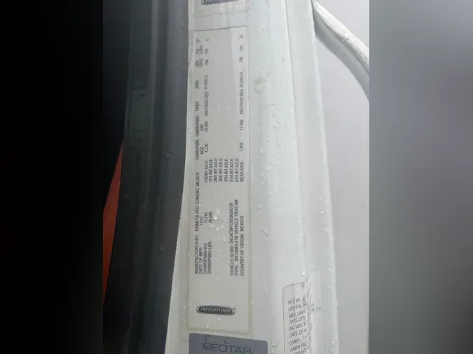 2018 FREIGHTLINER/MERCEDES M2 106