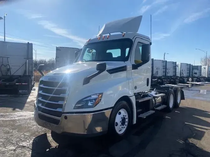 2020 Freightliner Cascadia