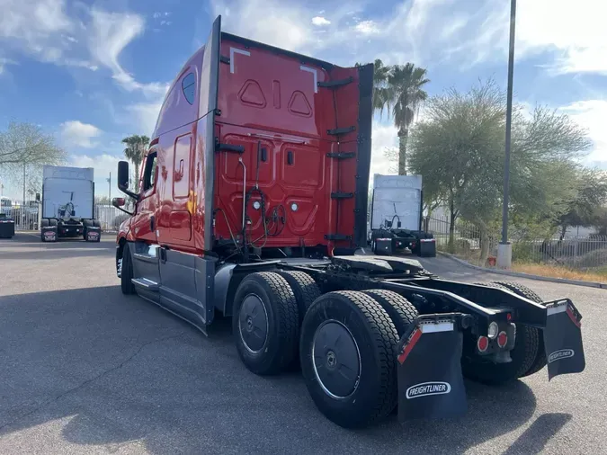 2021 Freightliner Cascadia