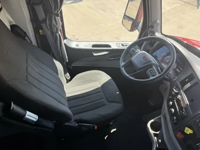 2022 Peterbilt 579