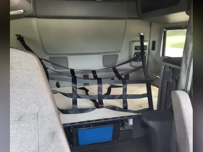 2020 NAVISTAR INTERNATIONAL LT625 SLPR CABf0d12bb7b60a4ad8129b08fdec4125a7
