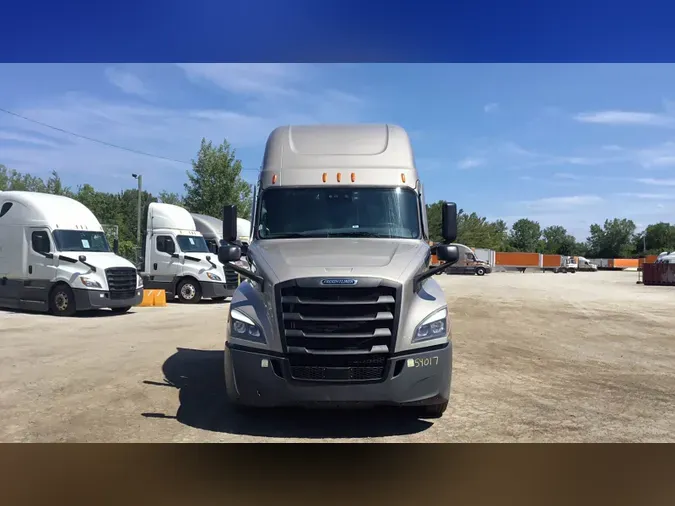 2023 Freightliner Cascadia