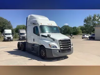 2022 Freightliner Cascadia 126