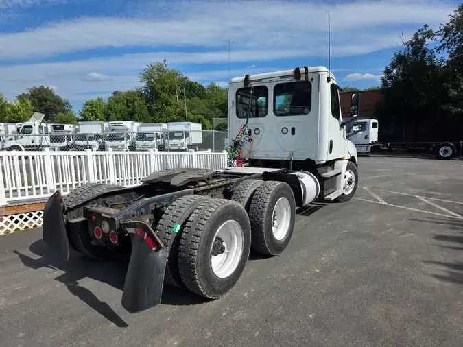 2018 FREIGHTLINER/MERCEDES NEW CASCADIA PX12664f0d3af356699399c3bb2b57d0c3fee3f