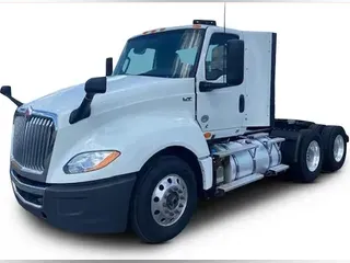 2020 International LT625
