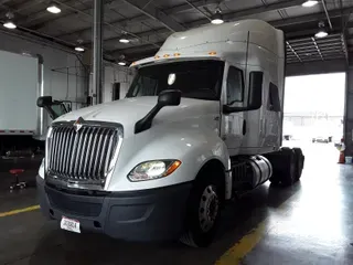 2019 NAVISTAR INTERNATIONAL LT625 SLPR CAB