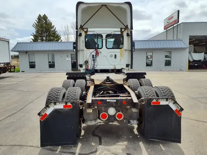 2018 FREIGHTLINER/MERCEDES CASCADIA 125