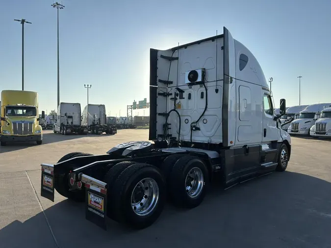 2021 Freightliner Cascadia