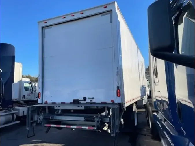 2019 FREIGHTLINER/MERCEDES M2 106