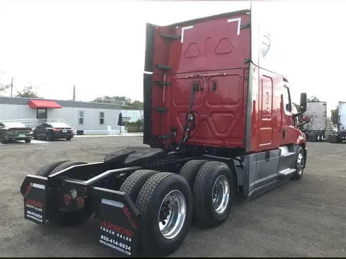 2020 FREIGHTLINER CASCADIA