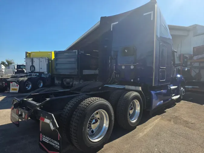 2022 Kenworth T680f0d9c49fb40c99bc385b0a14b333070a