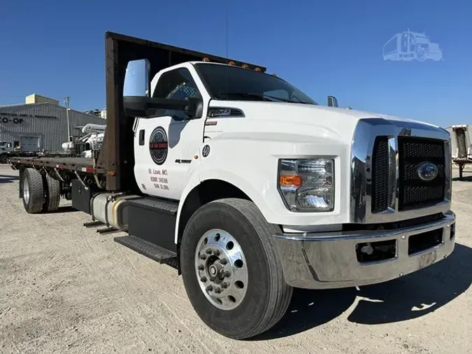 2019 FORD F750 SD