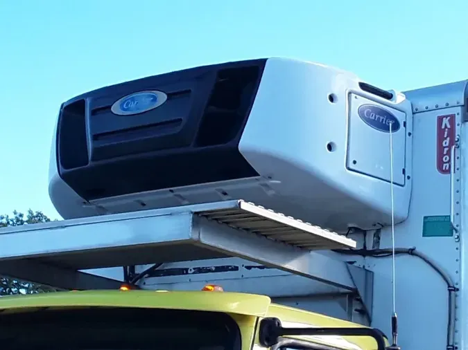 2018 FREIGHTLINER/MERCEDES M2 106