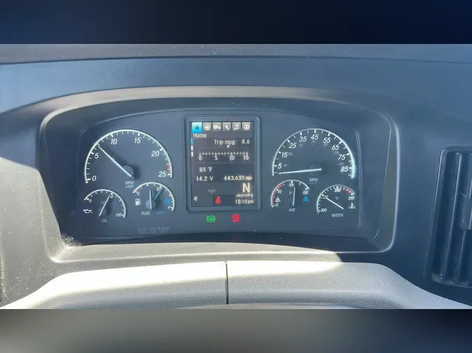 2022 Freightliner Cascadia 126