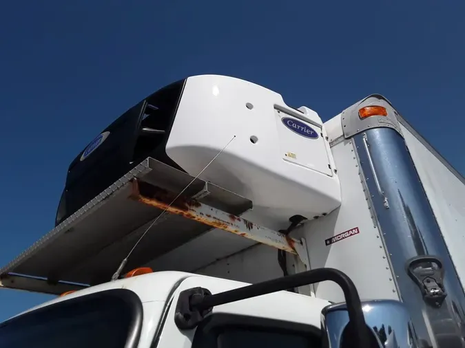 2016 FREIGHTLINER M2 106