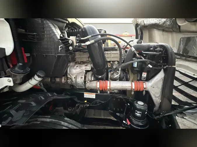 2021 Freightliner Cascadia 126f0e57fc3acee39392c5e541cbf1eeec6