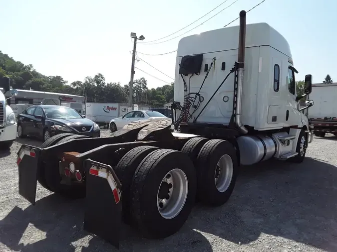 2019 FREIGHTLINER NEW CASCADIA PX12664