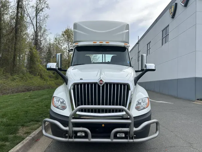 2023 International LT625