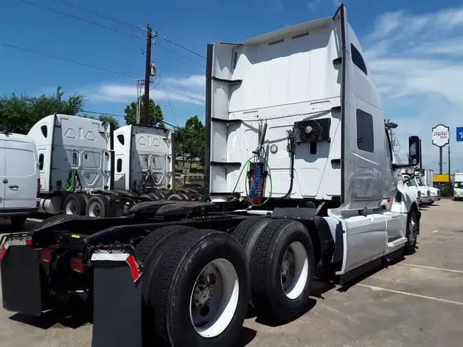 2018 NAVISTAR INTERNATIONAL LT625 SLPR CAB