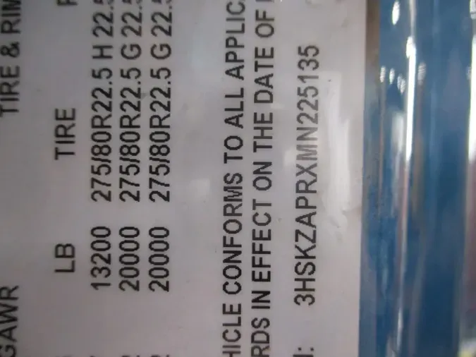 2021 NAVISTAR INTERNATIONAL LT625 SLPR CAB