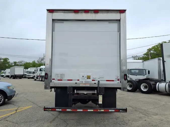 2019 FREIGHTLINER M2 106