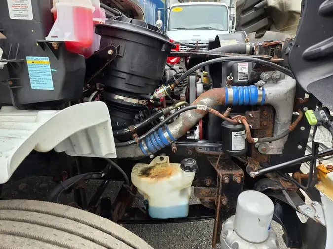 2019 FREIGHTLINER M2 106