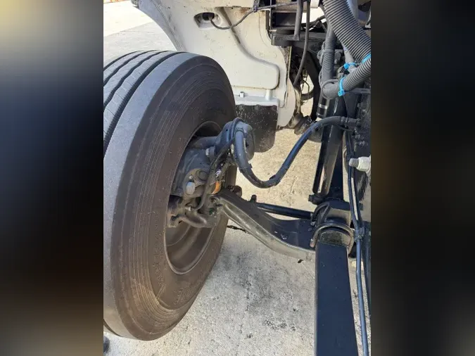 2020 Peterbilt 337f0f001a6866296b2d43692c1950c0198